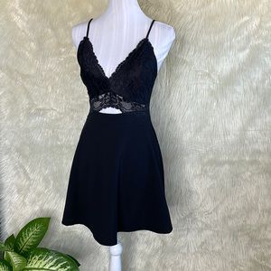 Elegant Black Lace Mini Dress